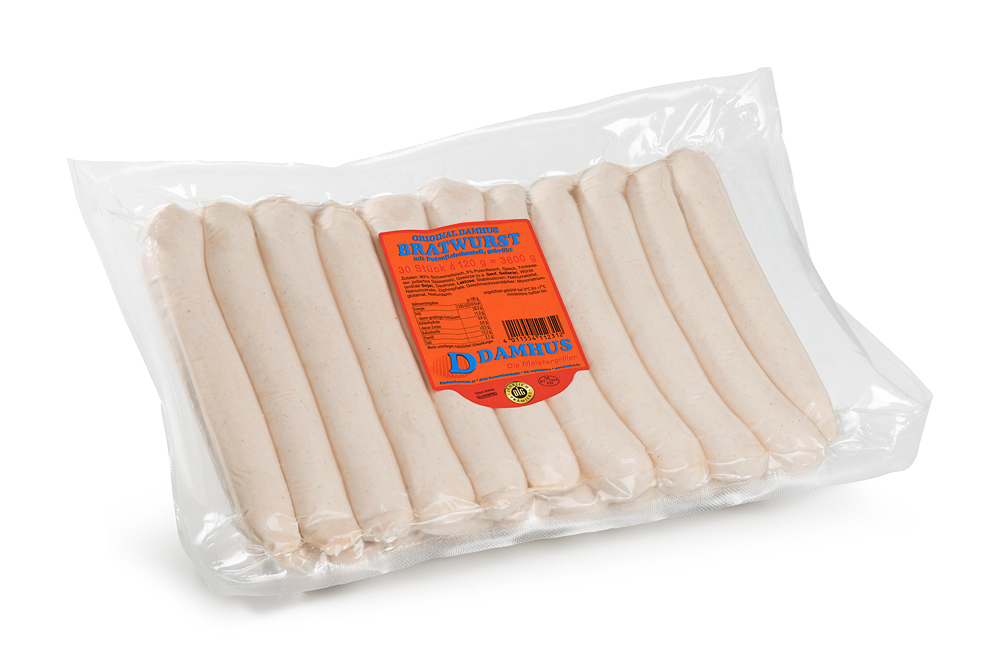 Damhus Bratwurst, 30x120g, frisch, Naturdarm Eine Großverpackung ungebratener Bratwurst in einer Vakuumklarsichtverpackung.